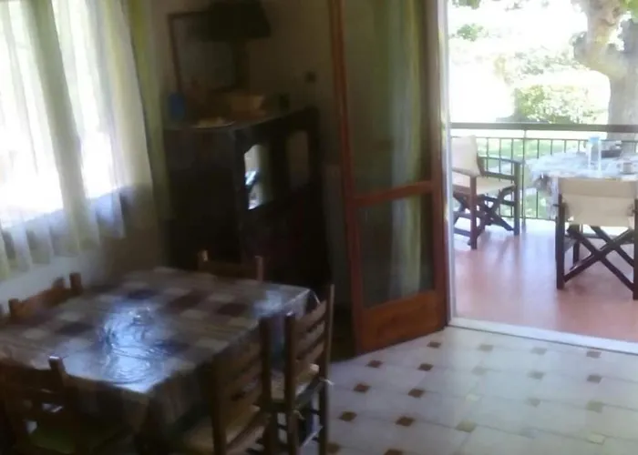 Lovely With Garden !!!!! Διαμέρισμα *