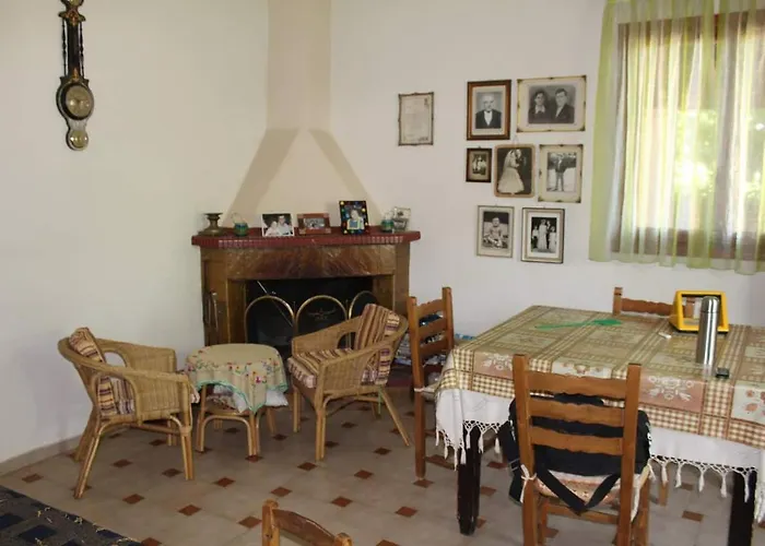 Lovely With Garden !!!!! *